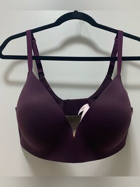 Victoria's Secret Love Cloud Wireless Push-Up Bra - Plum in size38DD